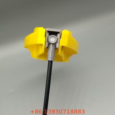 Sürekli püskürtme kontrolünü sağlayan aerosol kutuları için ergonomik iki yönlü tetik kapak