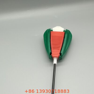 Doğru hedefli püskürtme için uzun uzantılı samanlı bir aerosol tetikleyici aktüatörü